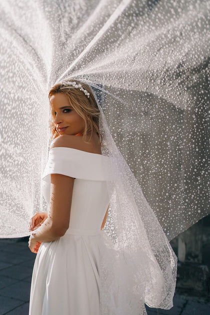 Cathedral snowdrop veil