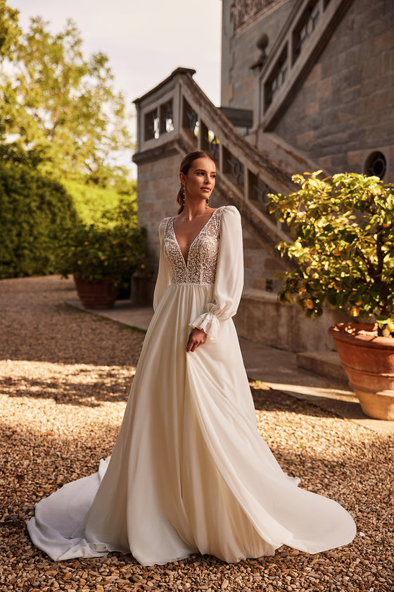 Brautkleid Hellen in A-Linie aus Chiffon mit Puffärmeln und tiefem V-Ausschnitt