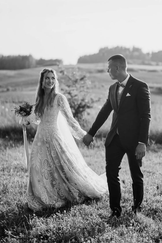 Echte Braut in ihrem Brautkleid am Hochzeitstag, Foto 7 aus der Kundengalerie