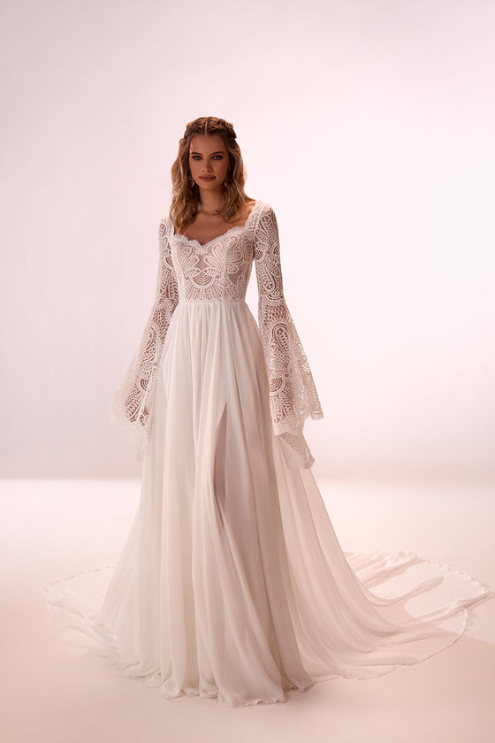 Brautkleid Saskia aus Spitze im Boho-Stil mit langen Ärmeln, Vorderansicht