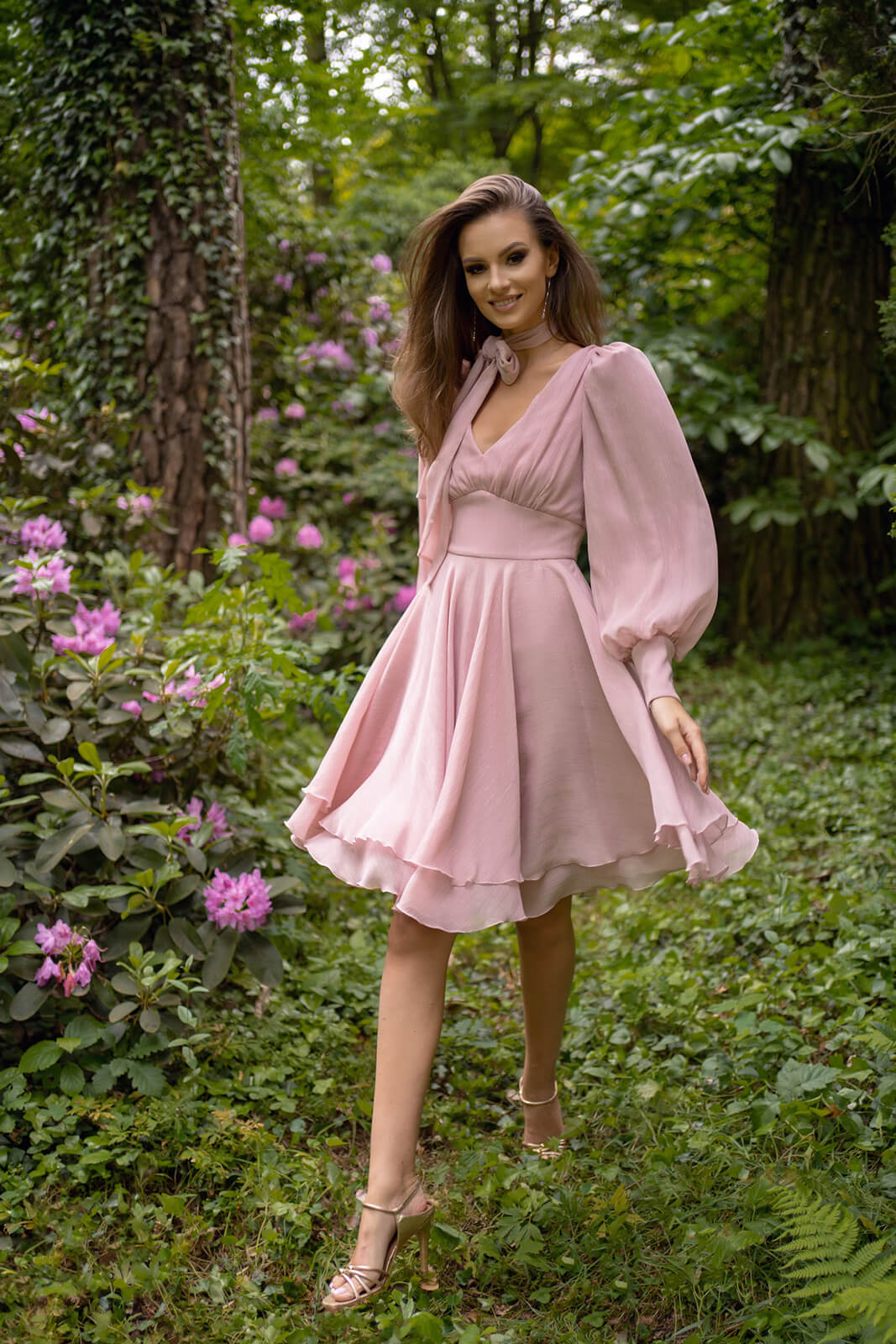Poppy Pink – detail of the short evening dress.