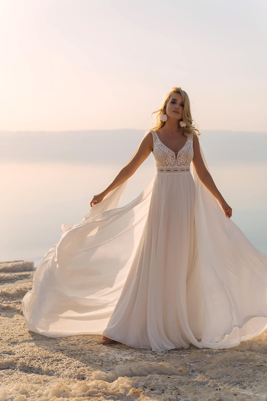 Atena – wedding dress, full silhouette.