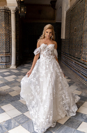 Brautkleid Sarah, Nahaufnahme der gewebten 3D-Spitze mit Blumenmotiven