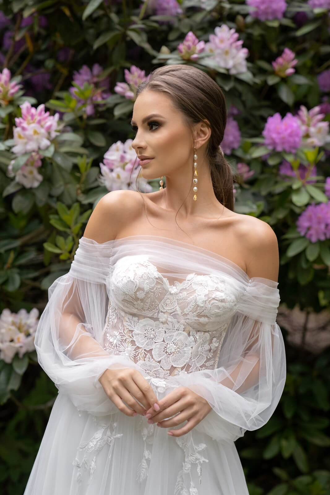 Lanka – wedding dress by DAMA Couture.