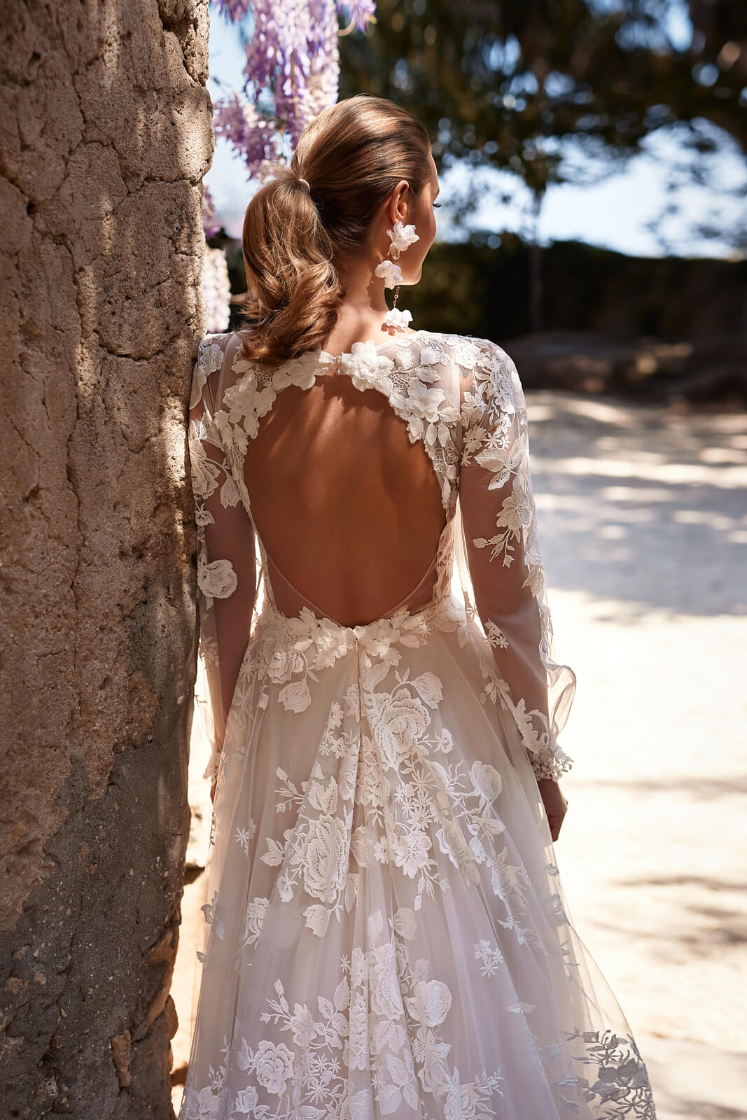 Wedding dress Asami – A-line wedding dress with long sleeves, DAMA Couture.