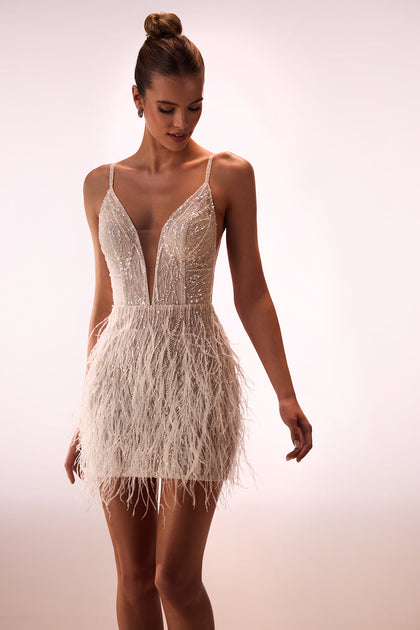 Short trendy wedding dress with feathers and bolero Viva from DAMA Couture (studio photo)