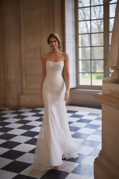 Chanin wedding dress – mermaid bridal gown with a clean strapless neckline and beaded fitted silhouette.