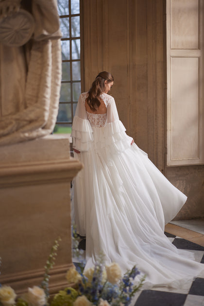 Isolde wedding dress – a sweetheart lace corset and airy tulle skirt.