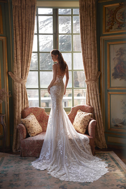 Ondine wedding dress from the Something Blue 2027 collection – a plunging V-neckline and deep illusion scoop back.