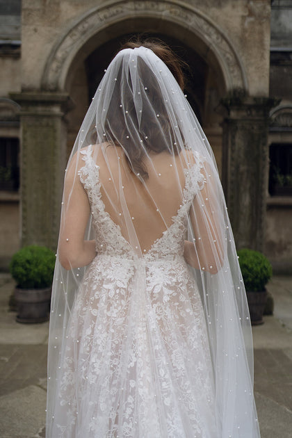 Cathedral pearl veil