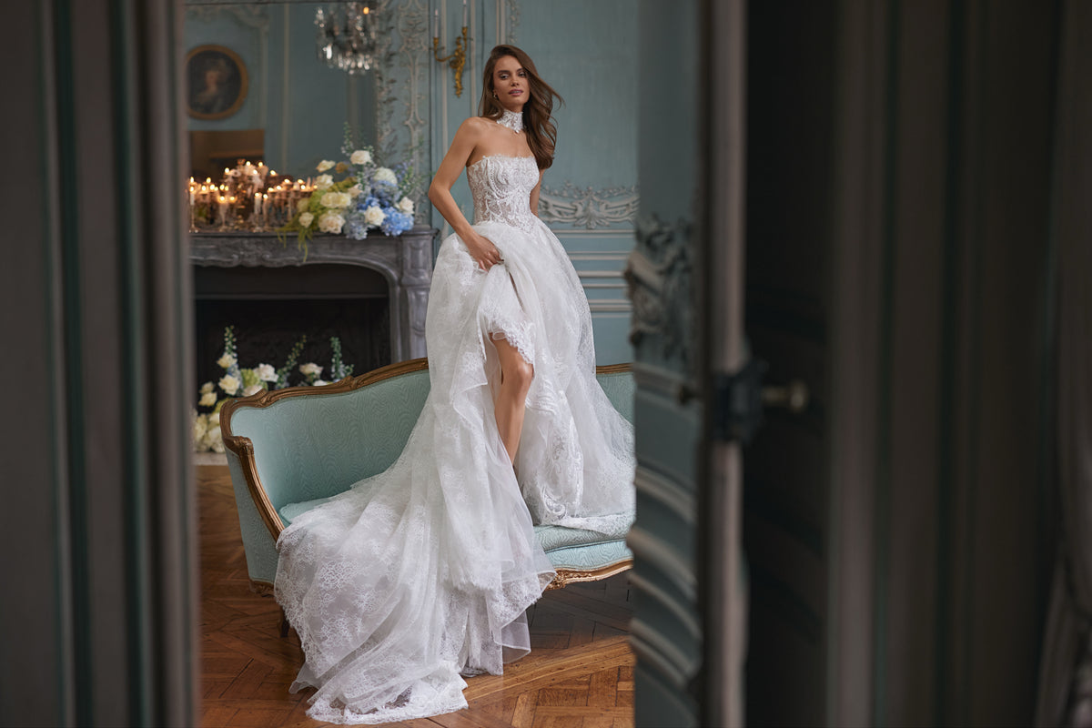 Ein Brautkleid von DAMA Couture aus der Kollektion Something Blue