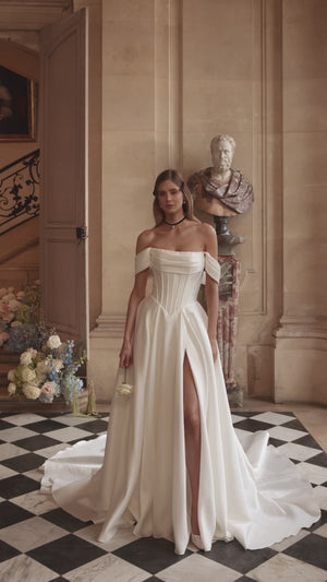 Brautkleid Alienor im Video